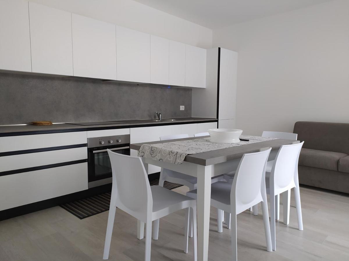 Jesolo Appartamenti F2 - Black And White 외부 사진