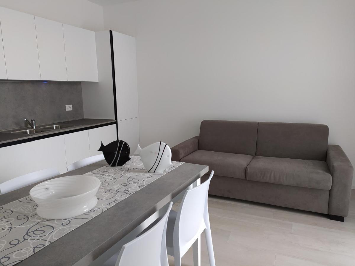 Jesolo Appartamenti F2 - Black And White 외부 사진